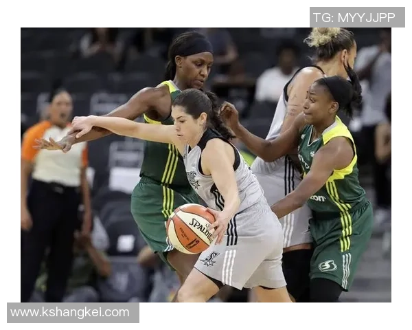 西雅图风暴与银星的巅峰对决展现女子篮球的魅力与激情